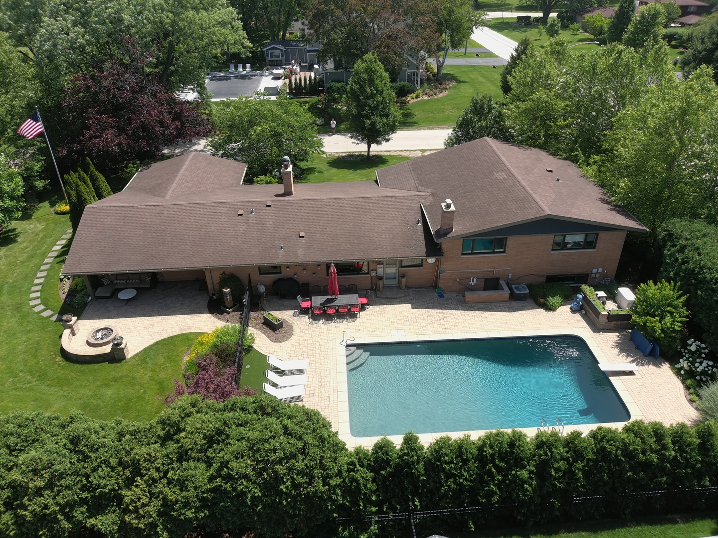 1500 W Blackhawk Drive Property Photo 3
