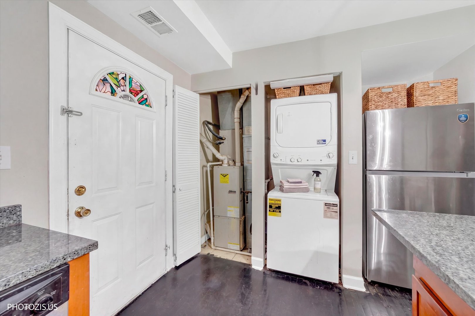 6254 N Bell Avenue T Property Photo 4
