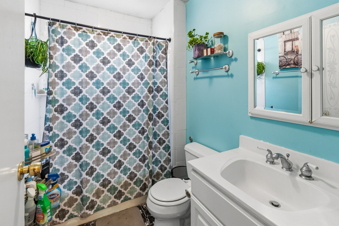 1724 Hovland Court Property Photo 18