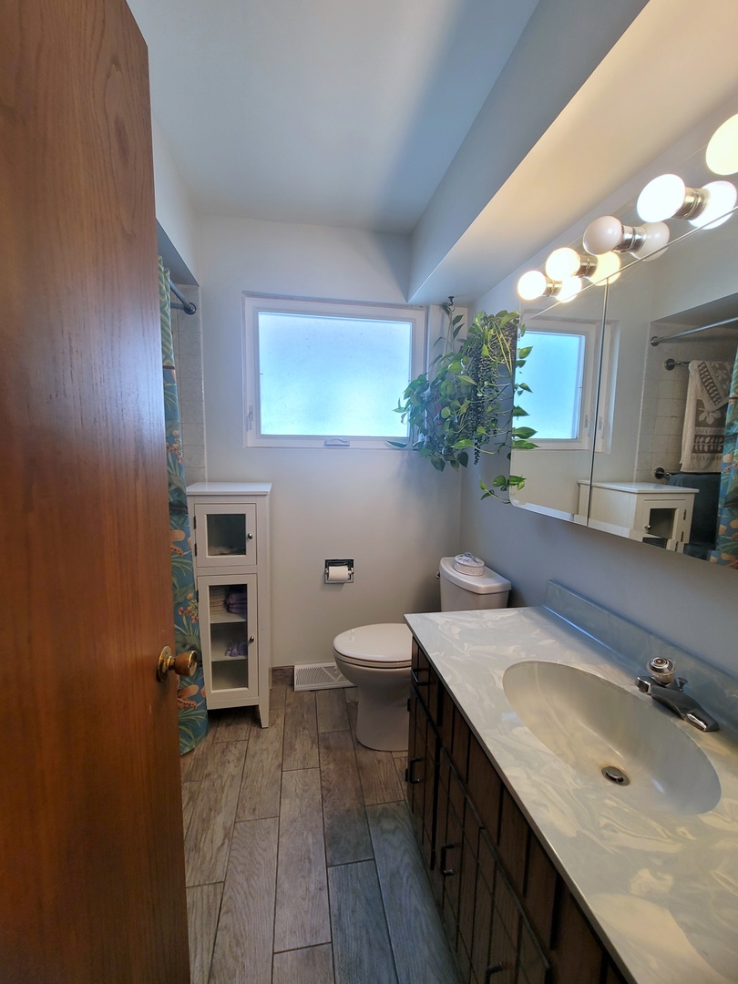 7043 40th Street Property Photo 11