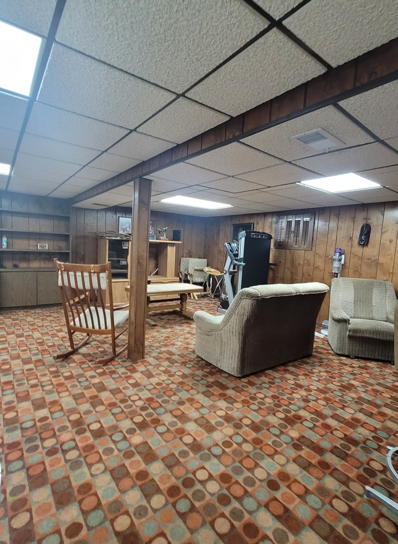 7043 40th Street Property Photo 14