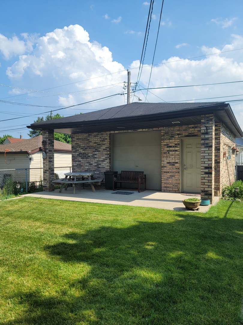 7043 40th Street Property Photo 20