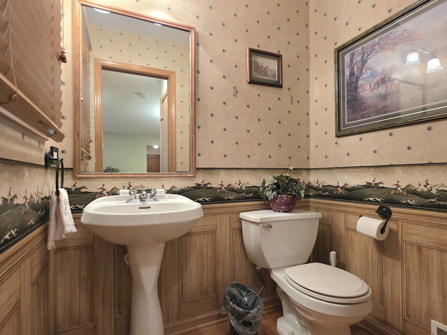 601 Lisson Property Photo 10