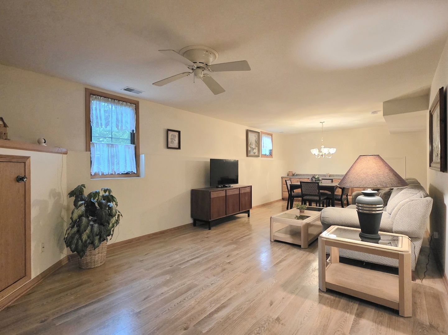 601 Lisson Property Photo 15