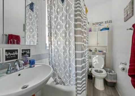 7601 S Hermitage Avenue Property Photo 11
