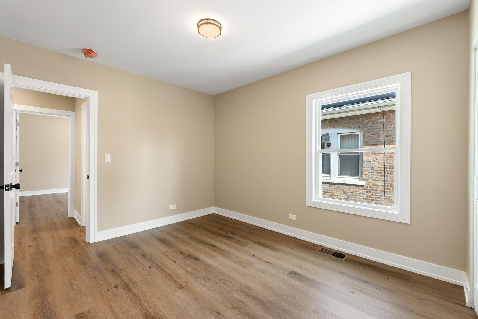 608 S 21st Avenue Property Photo 16