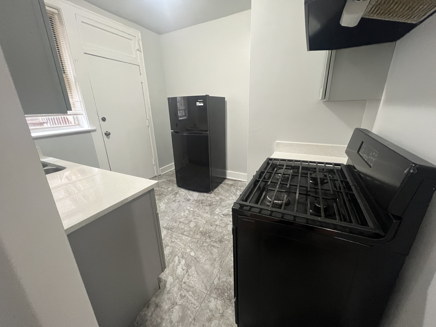 6802 S Clyde Avenue 2 Property Photo 6