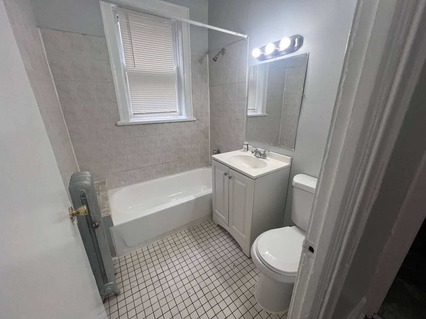 6802 S Clyde Avenue 2 Property Photo 7
