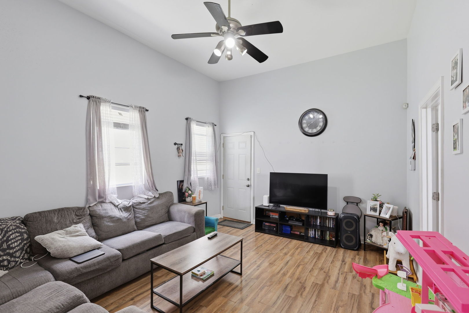5402 W 23rd Street Property Photo 5