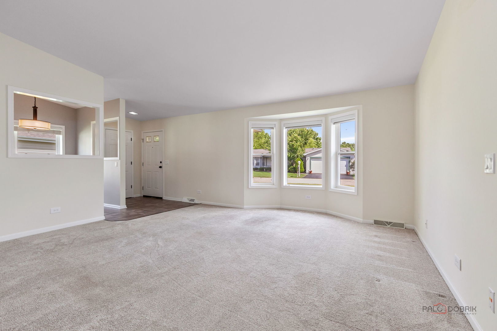 1815 Paddock Court Property Photo 4