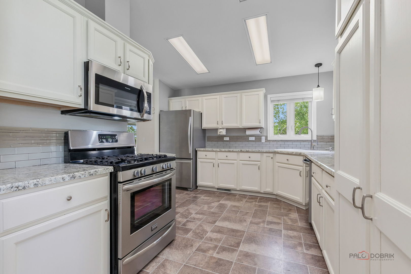 1815 Paddock Court Property Photo 12