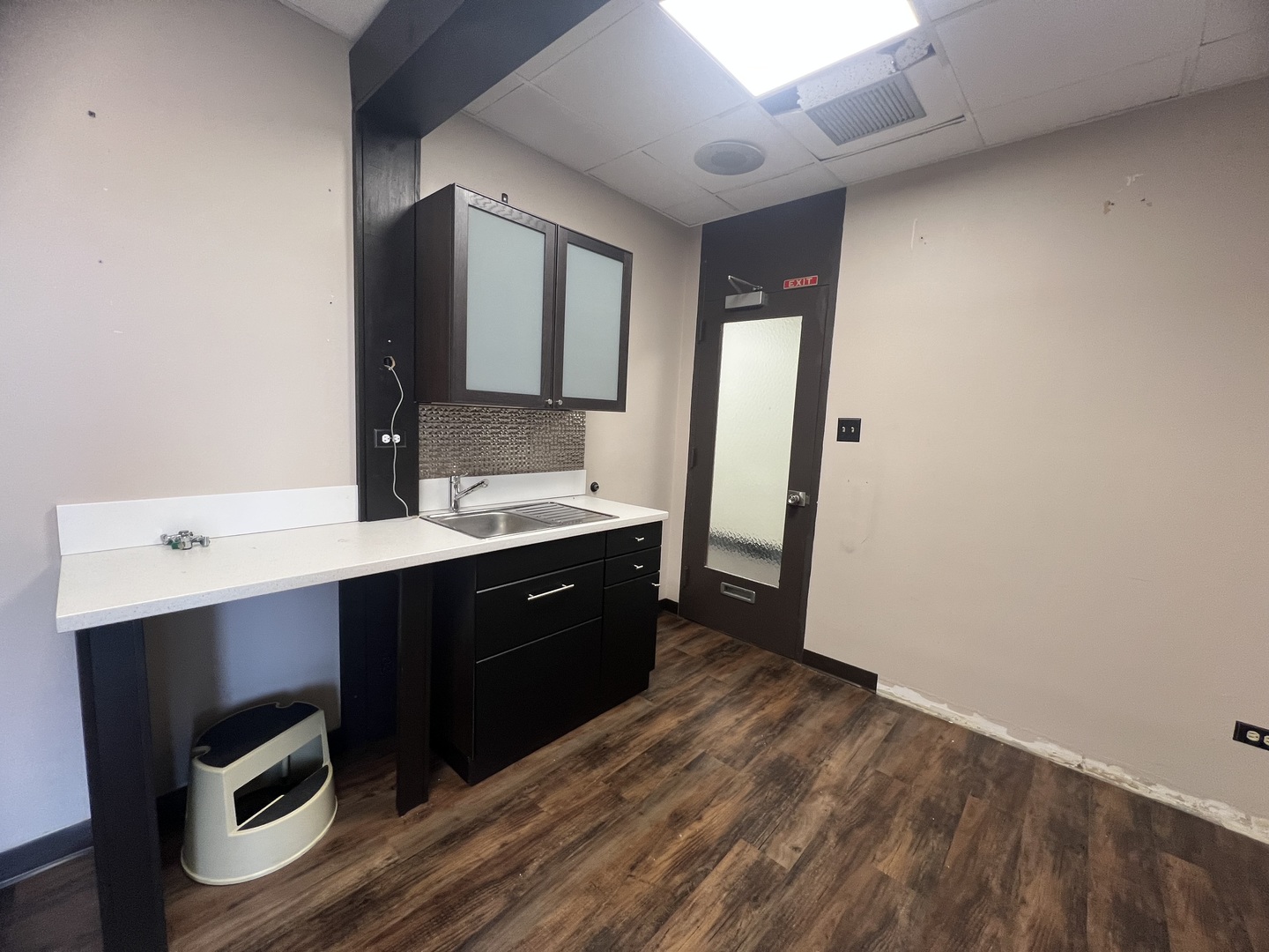 200 E Willow Avenue 104 Property Photo 15