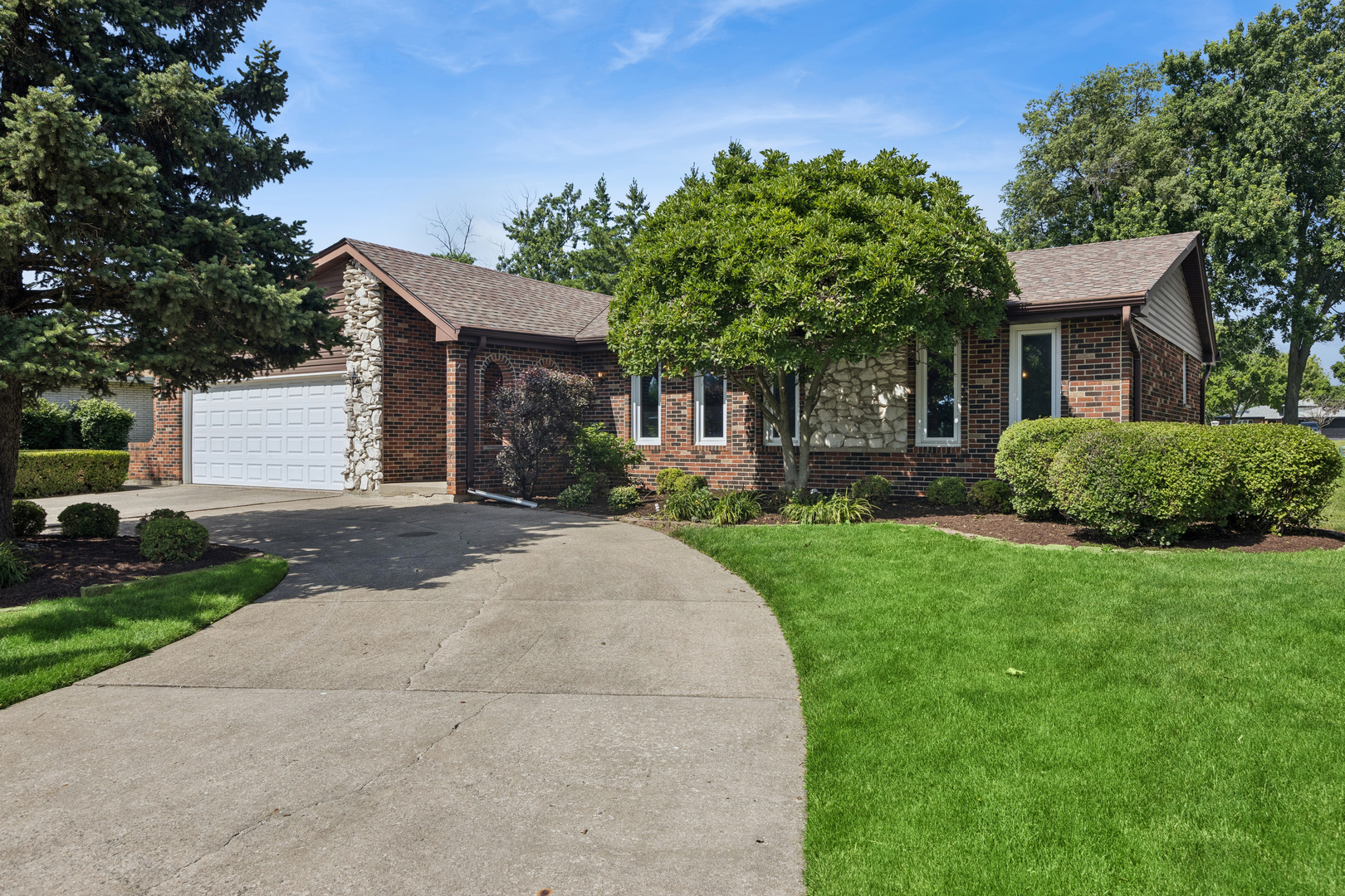 12680474 Property Photo 1