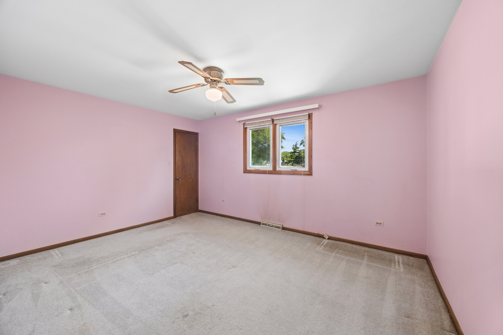 12680474 Property Photo 15