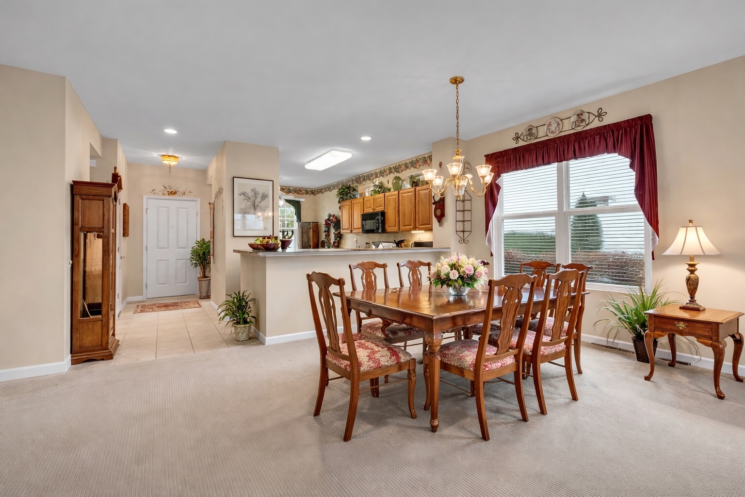 12825 Coventry Lane Property Photo 9