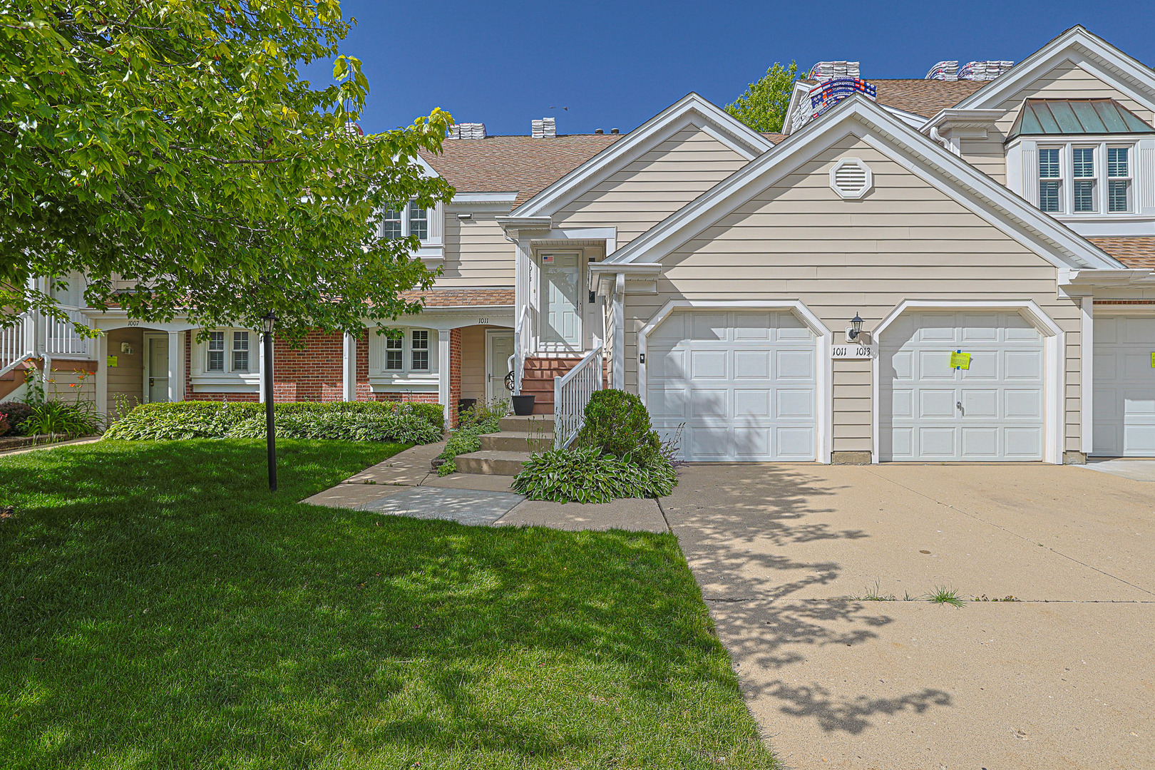 1011 Brentwood Circle Property Photo 1
