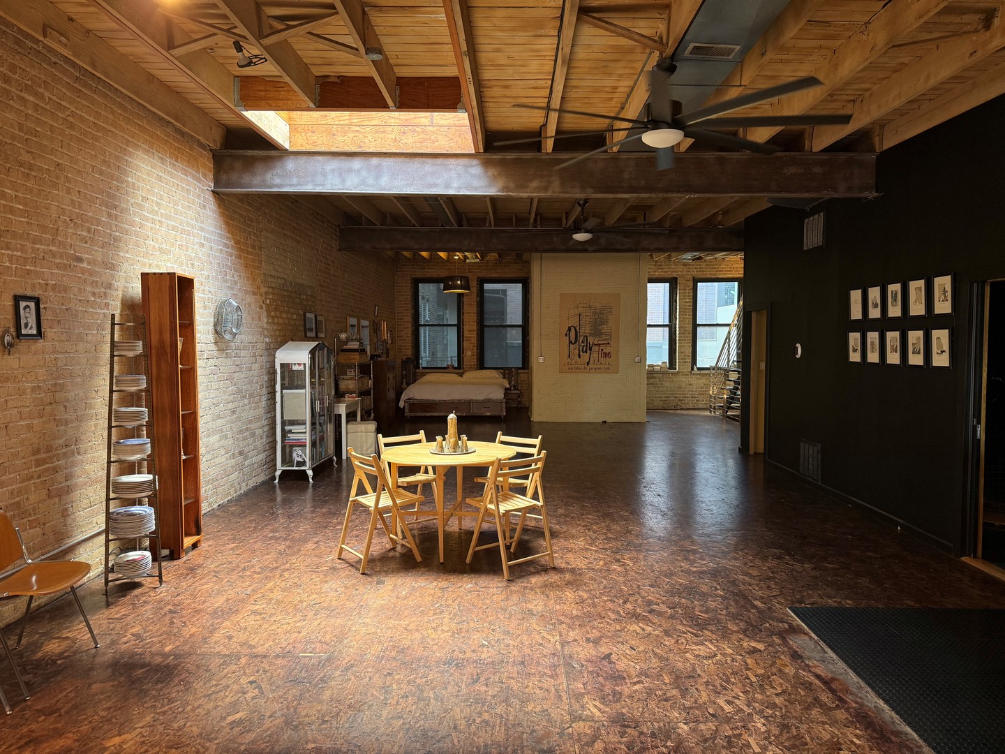 1109 W Fulton Market Street Property Photo 5