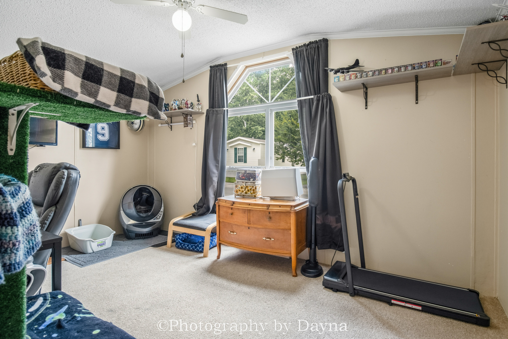 8 Berry Lane Property Photo 16