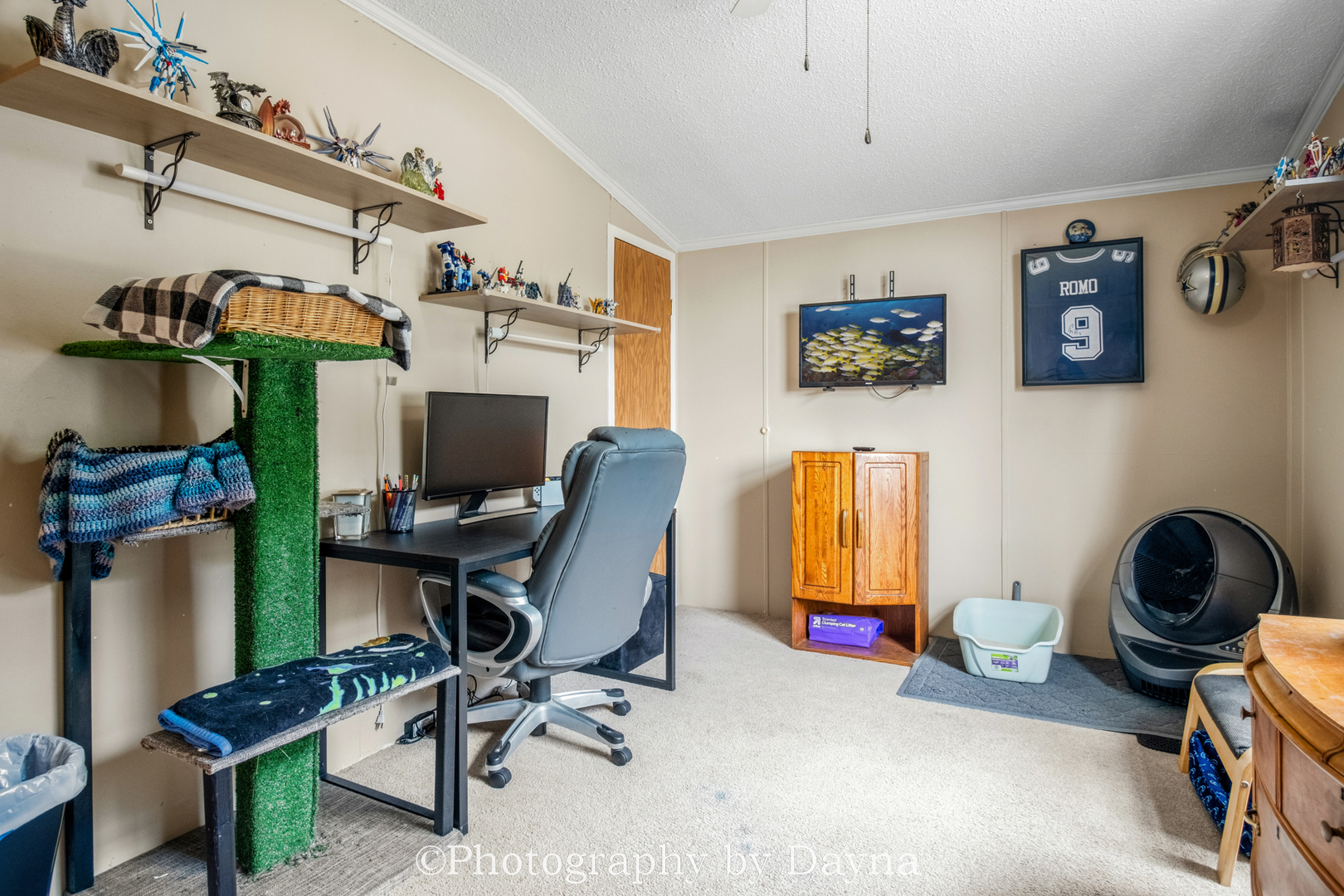 8 Berry Lane Property Photo 18