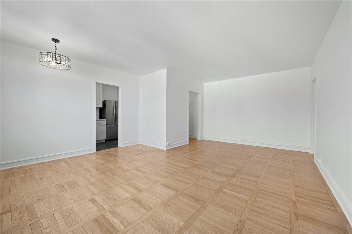 1585 Ridge Avenue 705 Property Photo 11