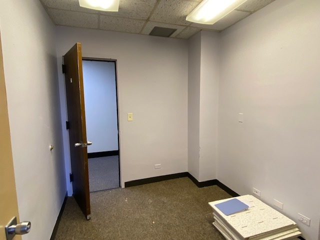 200 E Willow Avenue 202b Property Photo 10