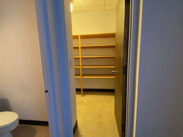 200 E Willow Avenue 202b Property Photo 15