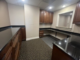 200 E Willow Avenue 203 Property Photo 8
