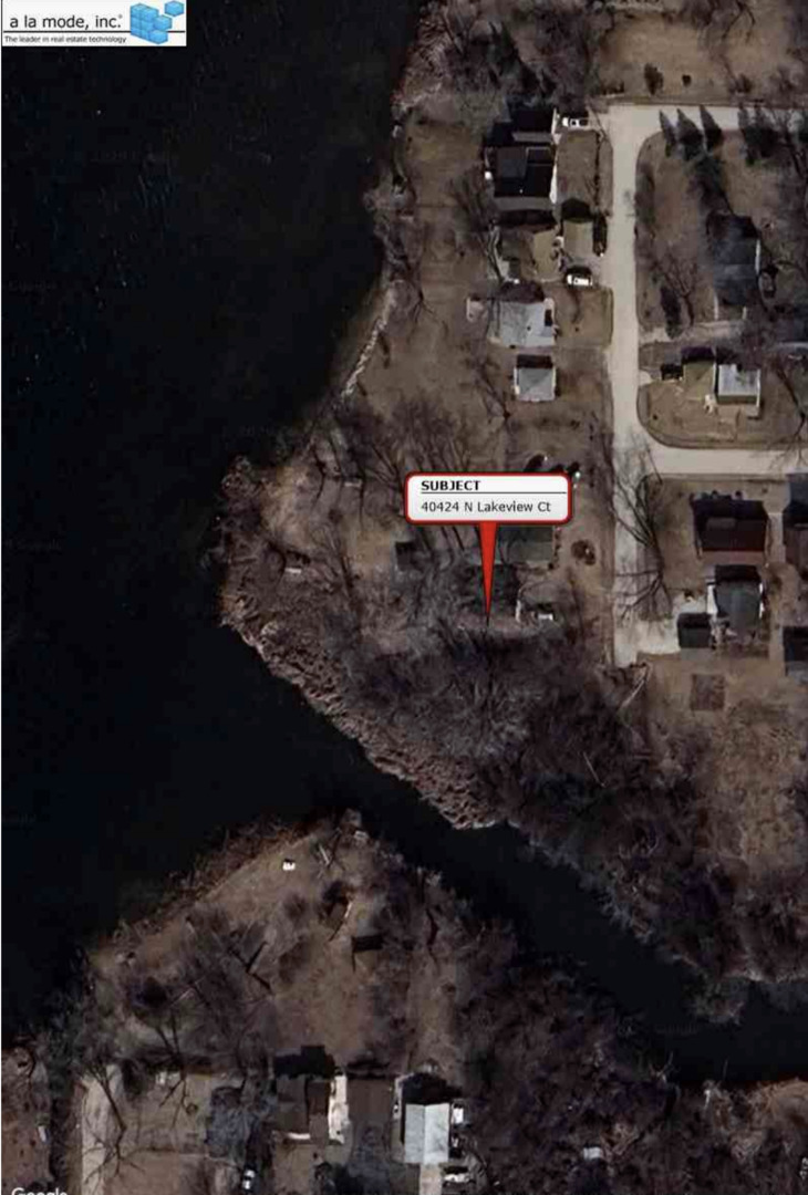 40424 N Lakeview Court Property Photo 2