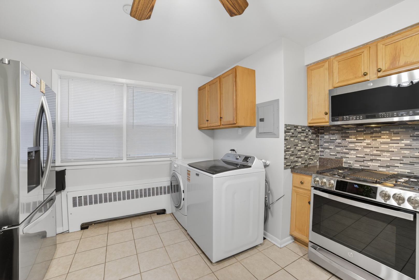 7410 N Oakley Avenue 3a Property Photo 8