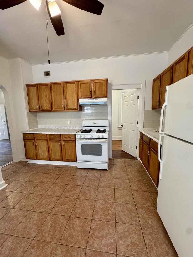 2409 S Spaulding Avenue 1 Property Photo 7