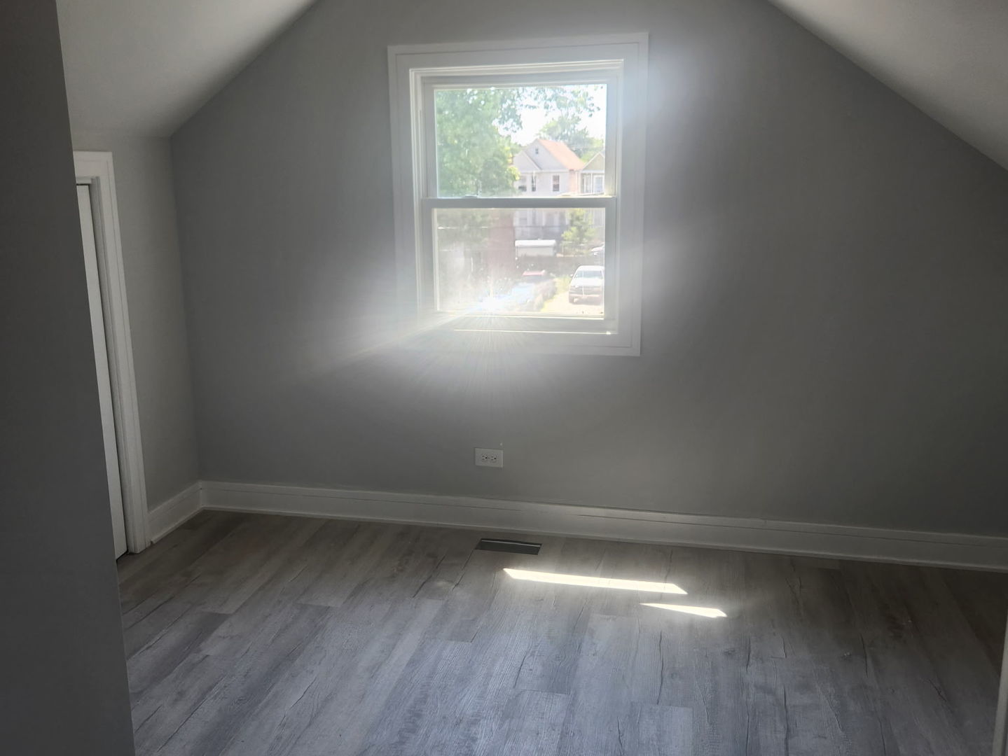 5320 S Laflin Street Property Photo 14