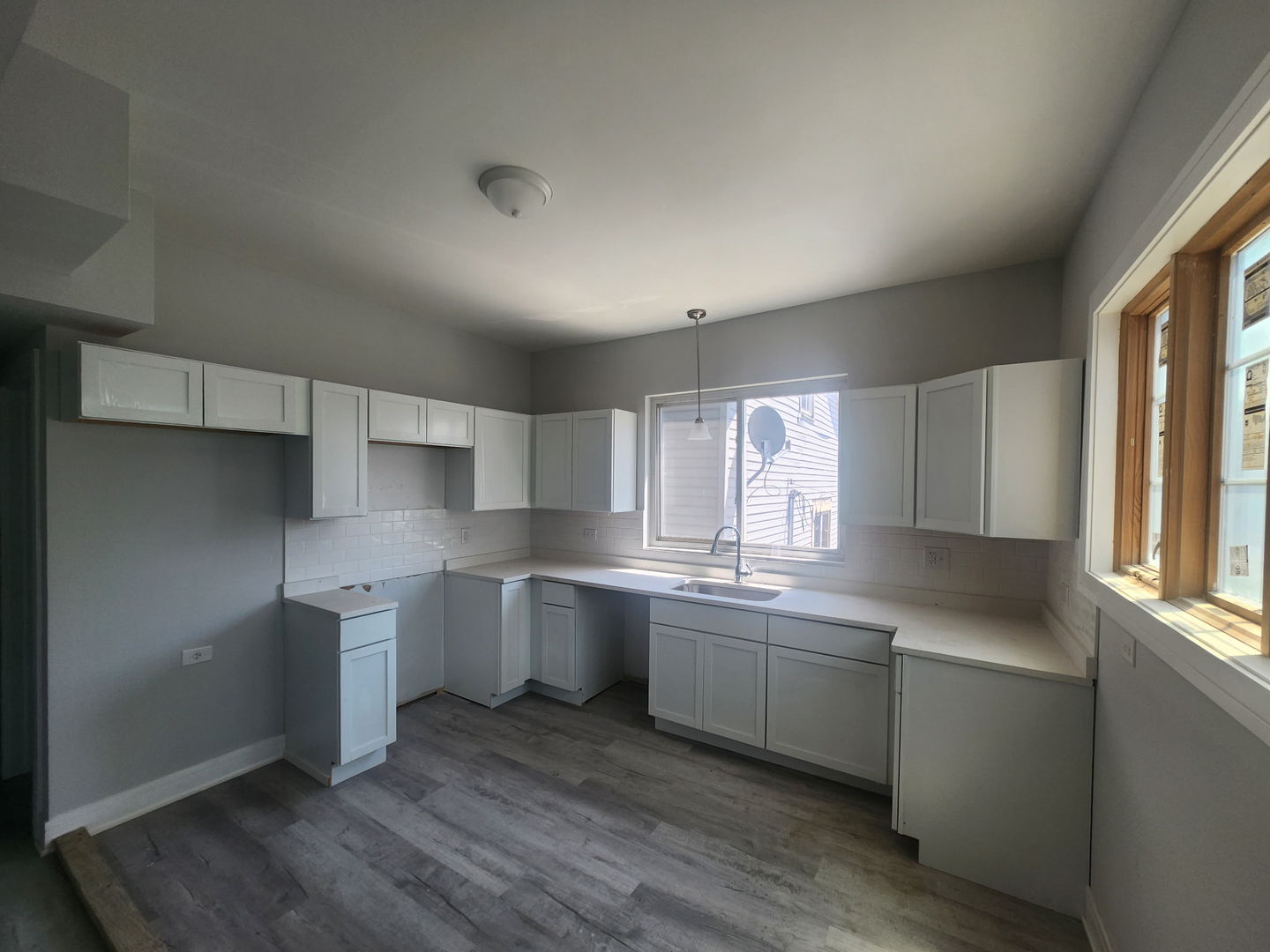 5320 S Laflin Street Property Photo 17