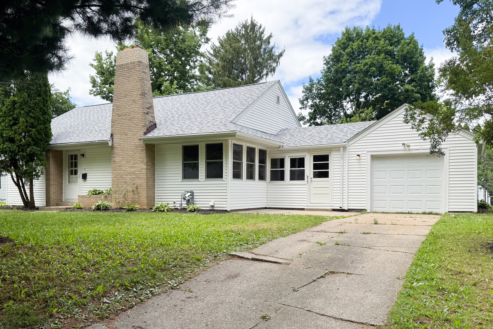 2610 Pelham Road Property Photo 1