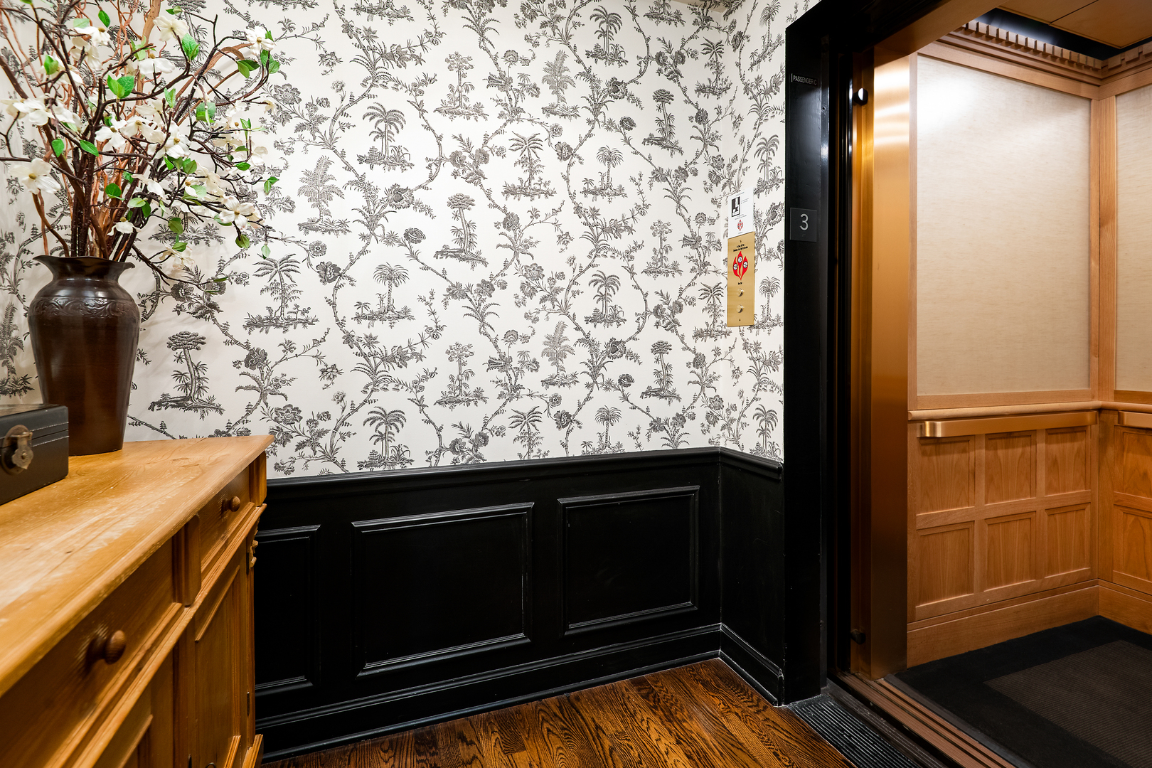 1448 N Lake Shore Drive 3c Property Photo 4