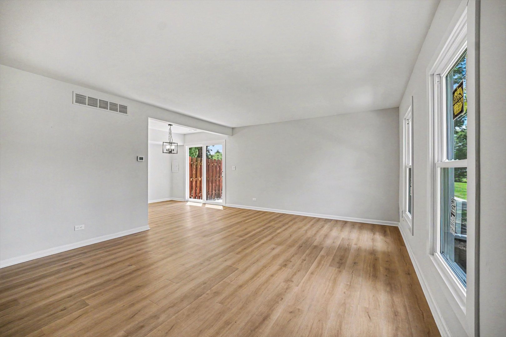 1801 Jamestown Circle Property Photo 3