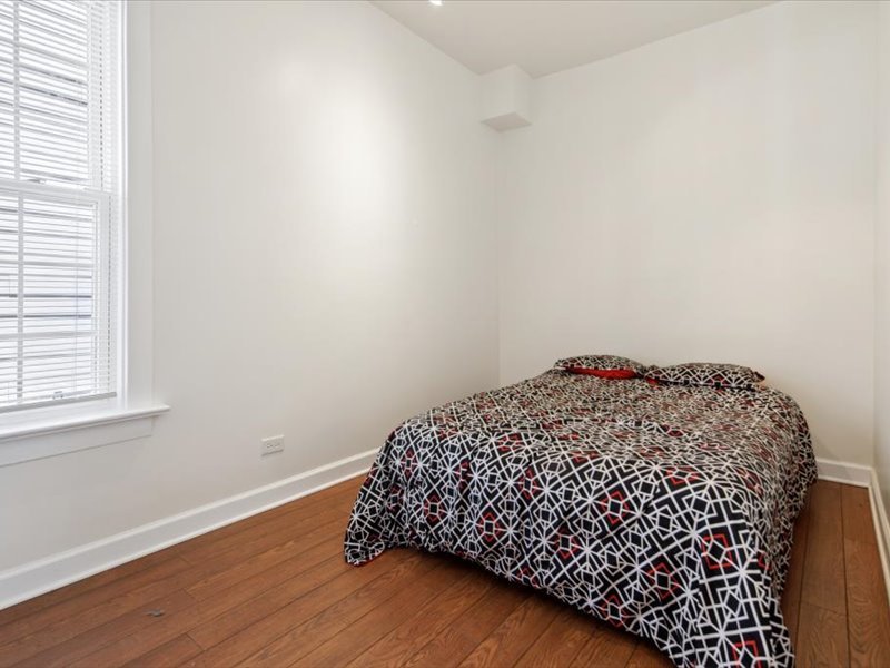 4035 N Albany Avenue Property Photo 17