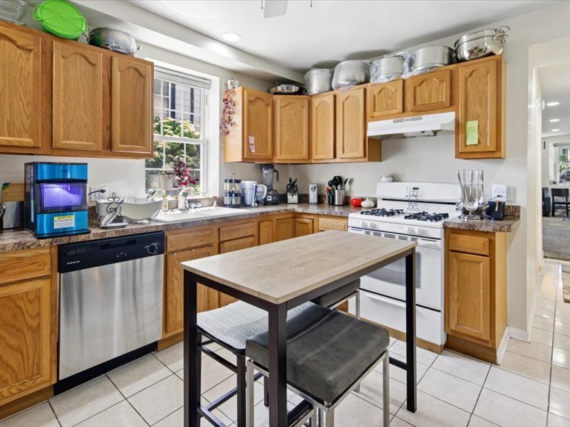 4035 N Albany Avenue Property Photo 19