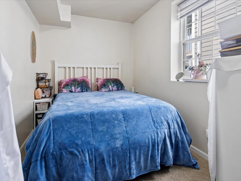 4035 N Albany Avenue Property Photo 20