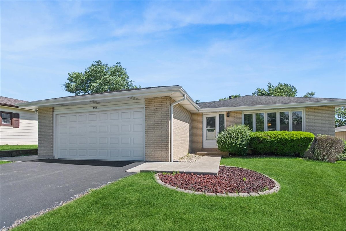4919 153rd Street Property Photo 1