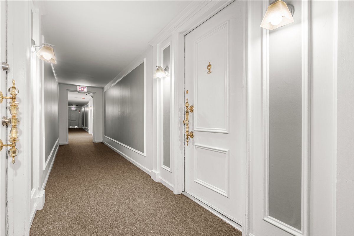 5300 Carriageway Drive 208 Property Photo 10