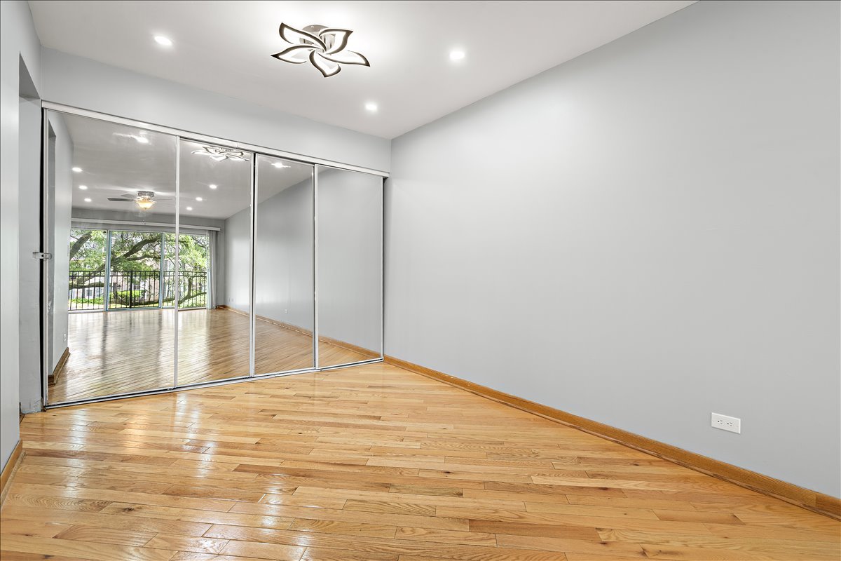 5300 Carriageway Drive 208 Property Photo 17