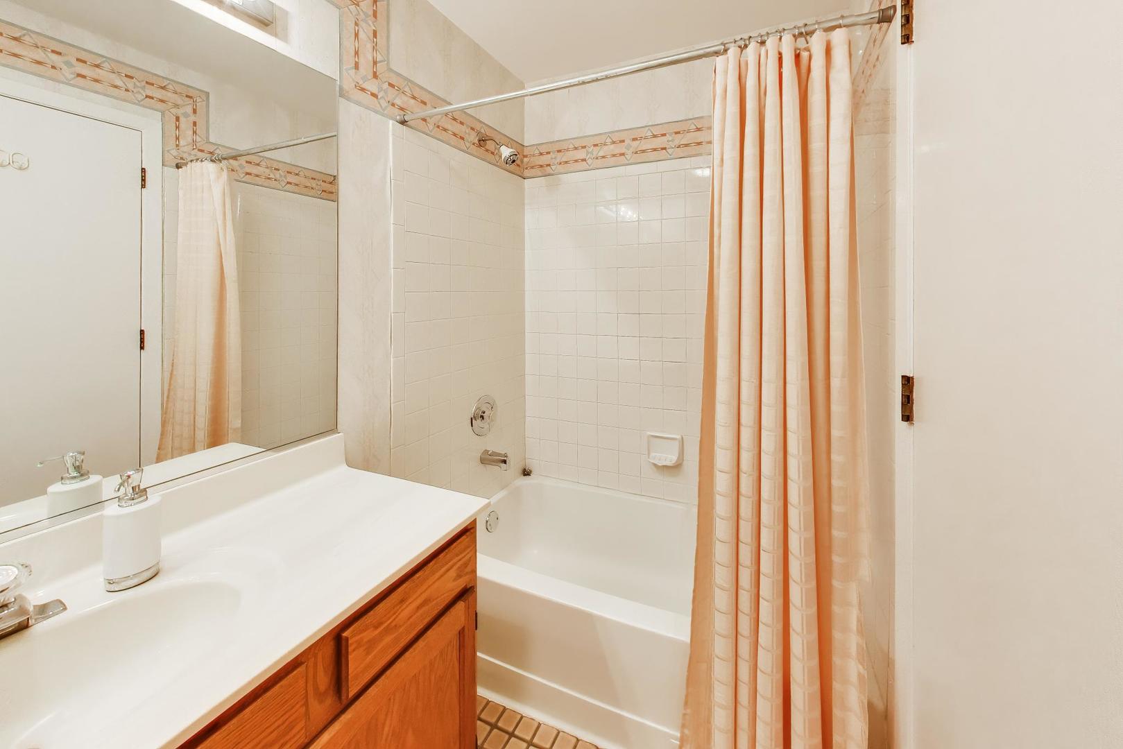 520 W Happfield Drive Property Photo 14