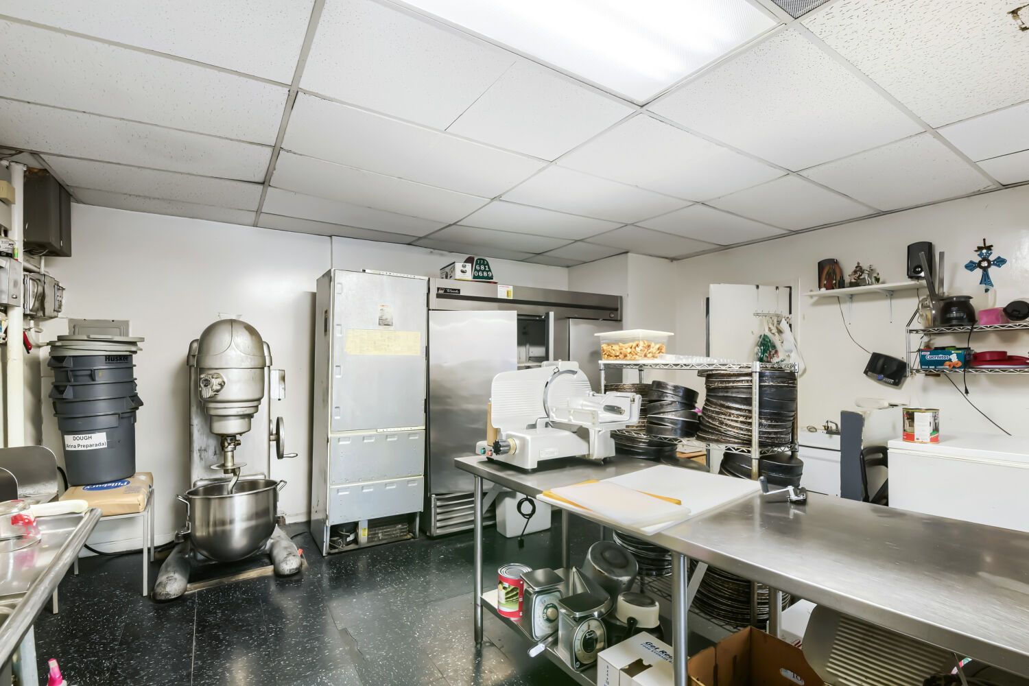 7109 N Clark Street Property Photo 12
