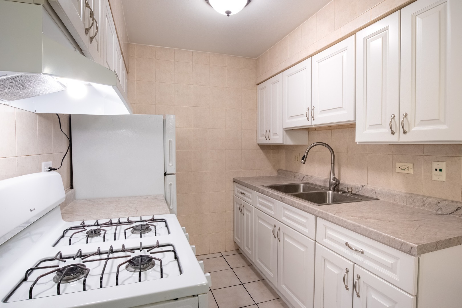 876 Blossom Lane 203 Property Photo 10