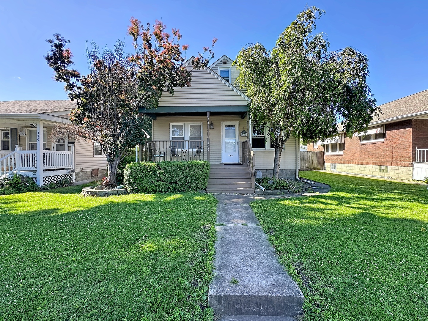 166 16th Avenue Property Photo 1