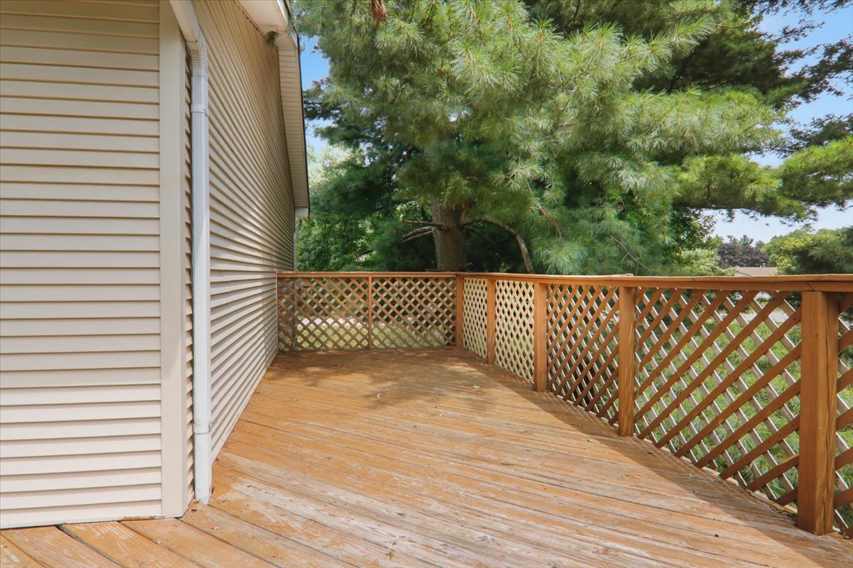 18859 Pioneer Street Property Photo 7