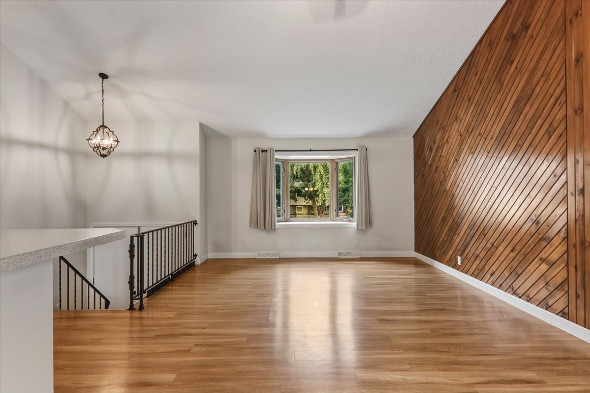 18859 Pioneer Street Property Photo 8