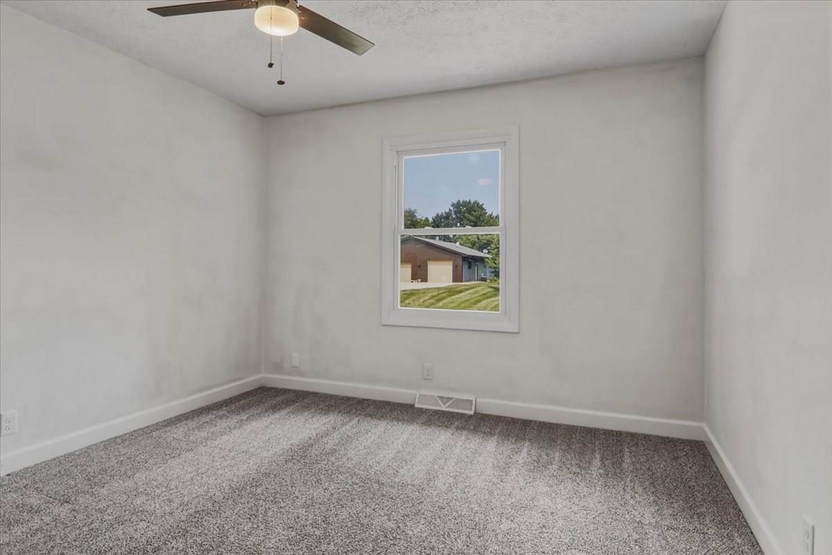 18859 Pioneer Street Property Photo 18