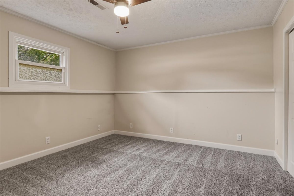 18859 Pioneer Street Property Photo 24