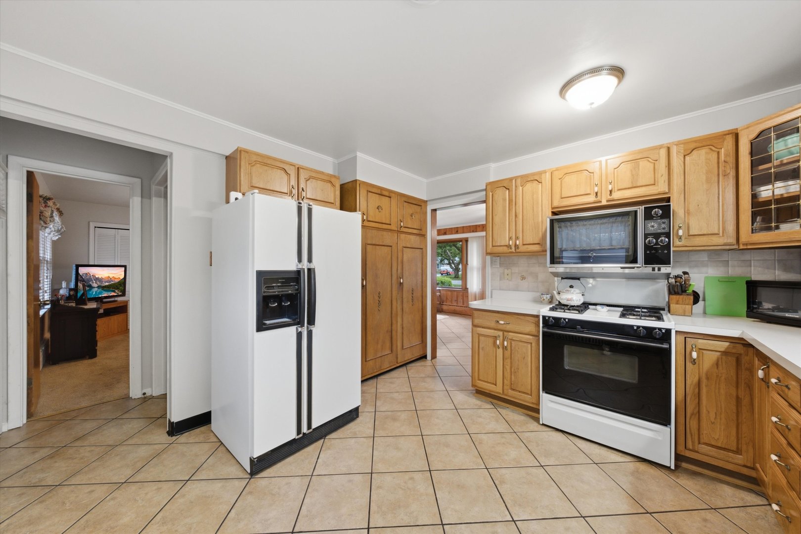 328 Milburn Avenue Property Photo 8